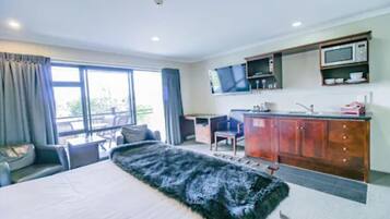 Executive Studio