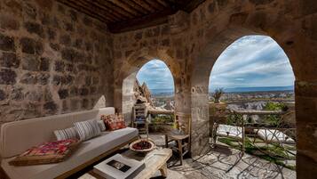 Minibar, pengeskab på værelset, individuelt design