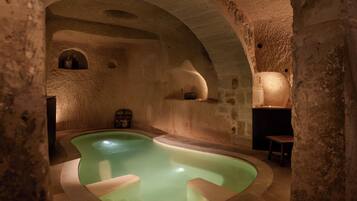 Luxe tweepersoonskamer | Privézwembad