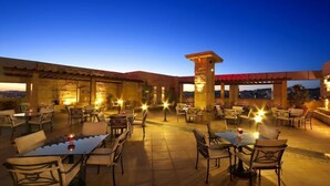 Breakfast, lunch and dinner served - Sadeen Amman Hotel (Amman)