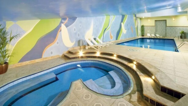 Indoor pool - Sadeen Amman Hotel (Amman)