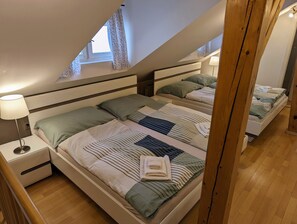 Duplex, 1 Bedroom, Garden Area