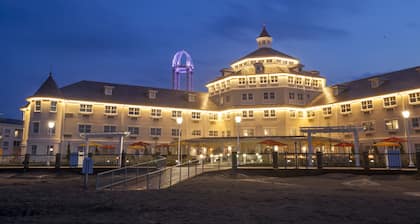 Cedar Point's Hotel Breakers