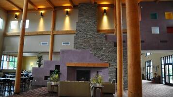 المنشأة من الداخل