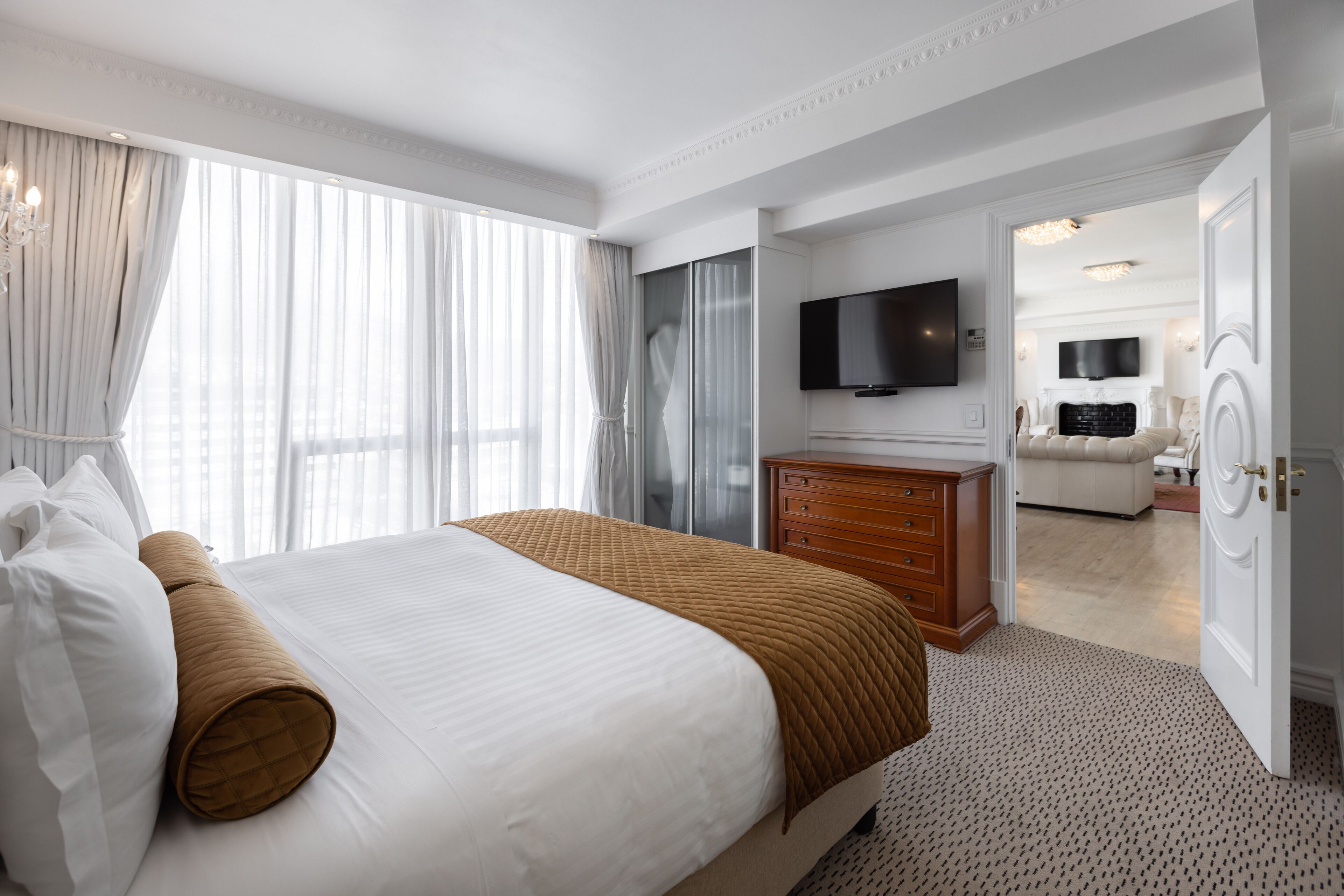 premier suite | 1 bedroom, premium bedding, in-room safe, iron/ironing board