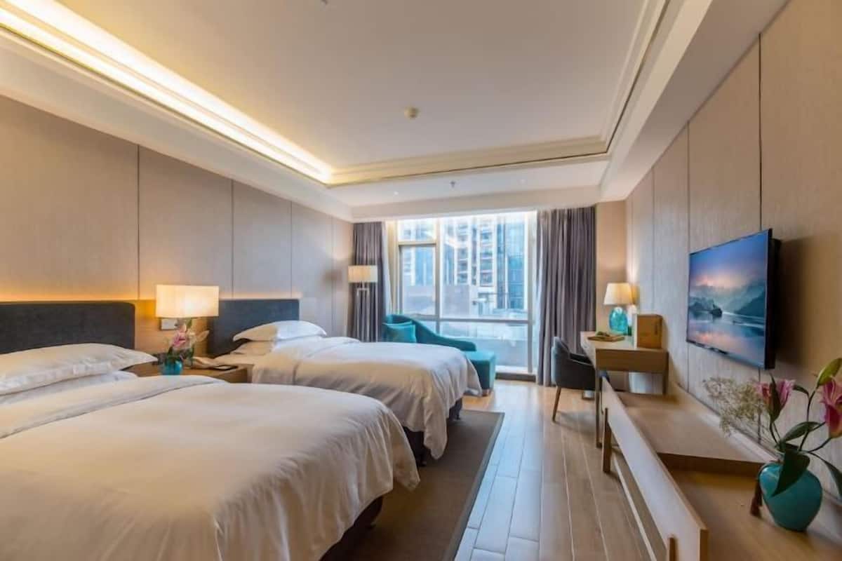 In-room safe, desk, blackout drapes, soundproofing