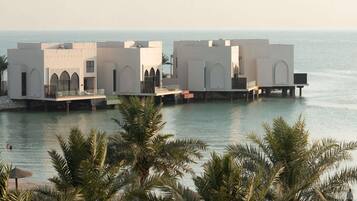 Villa, 3 slaapkamers, privézwembad, uitzicht op zee | 1 slaapkamer, lakens van Egyptisch katoen, luxe beddengoed