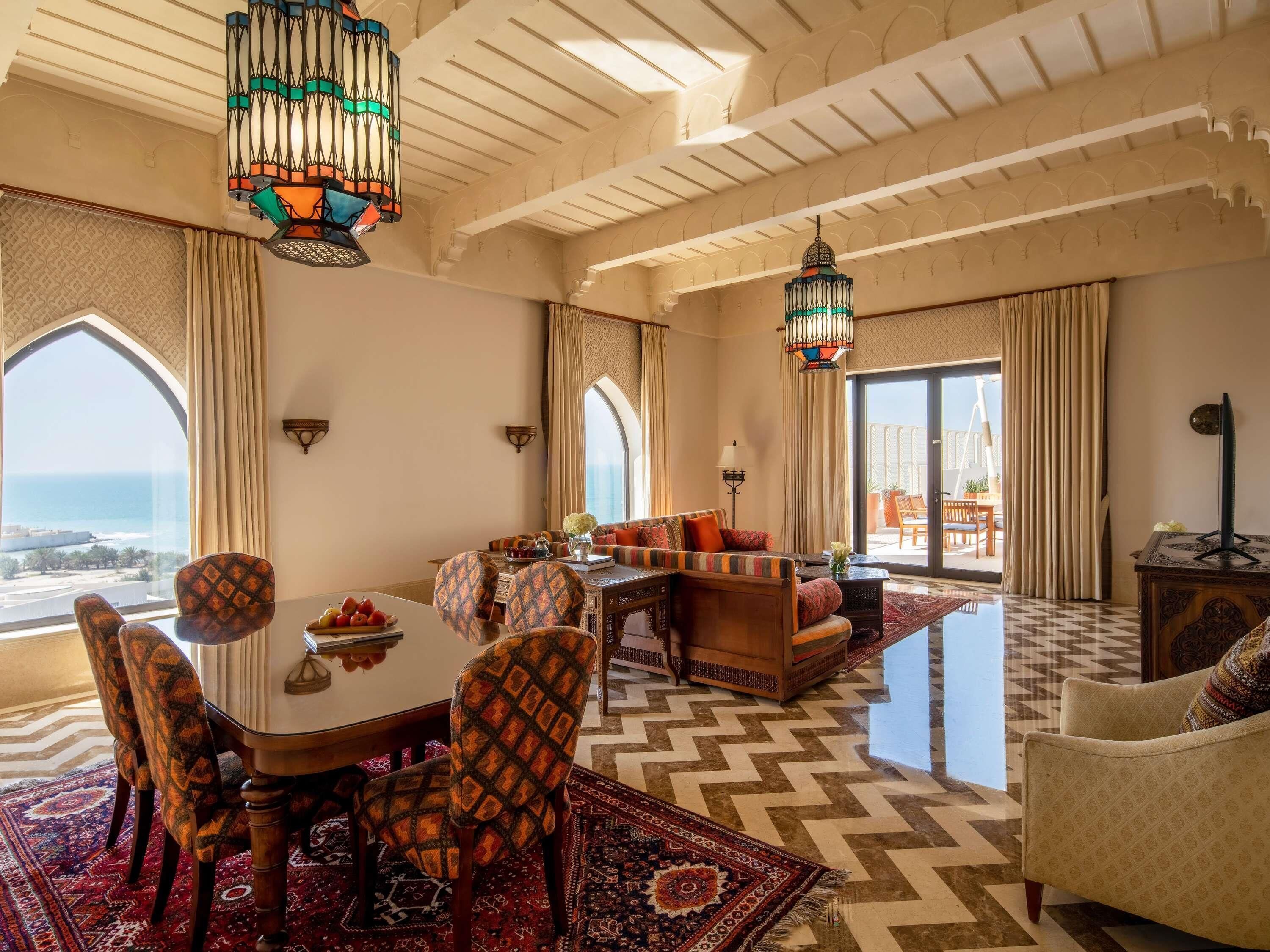 Suite, 1 King-Bett, Terrasse (Opera, Infinity Pool) | 1 Schlafzimmer, Bettwäsche aus ägyptischer Baumwolle