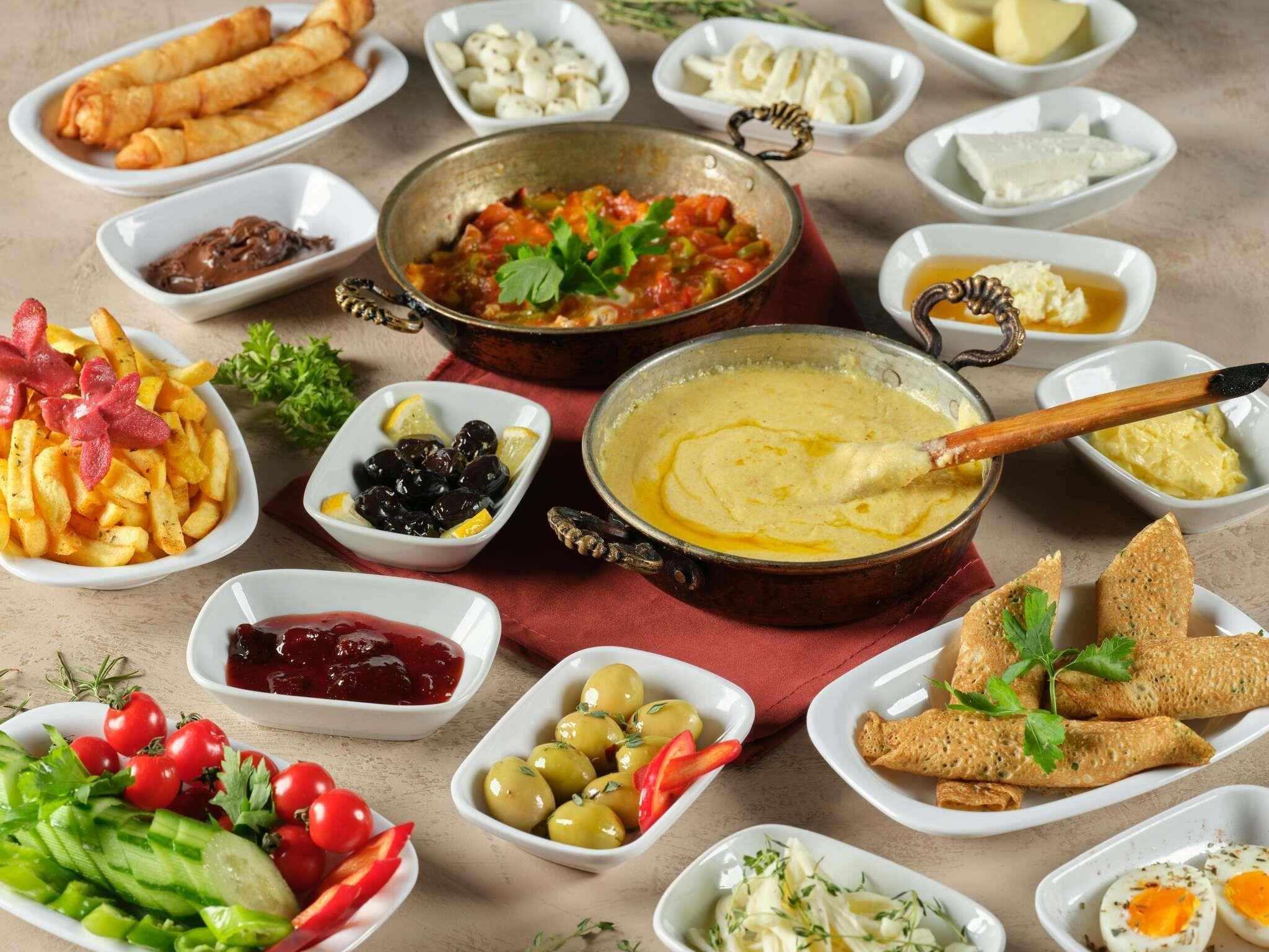 Desayuno buffet todos los días (con cargo)