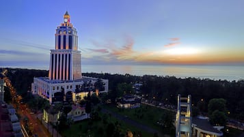 المنشأة من الخارج