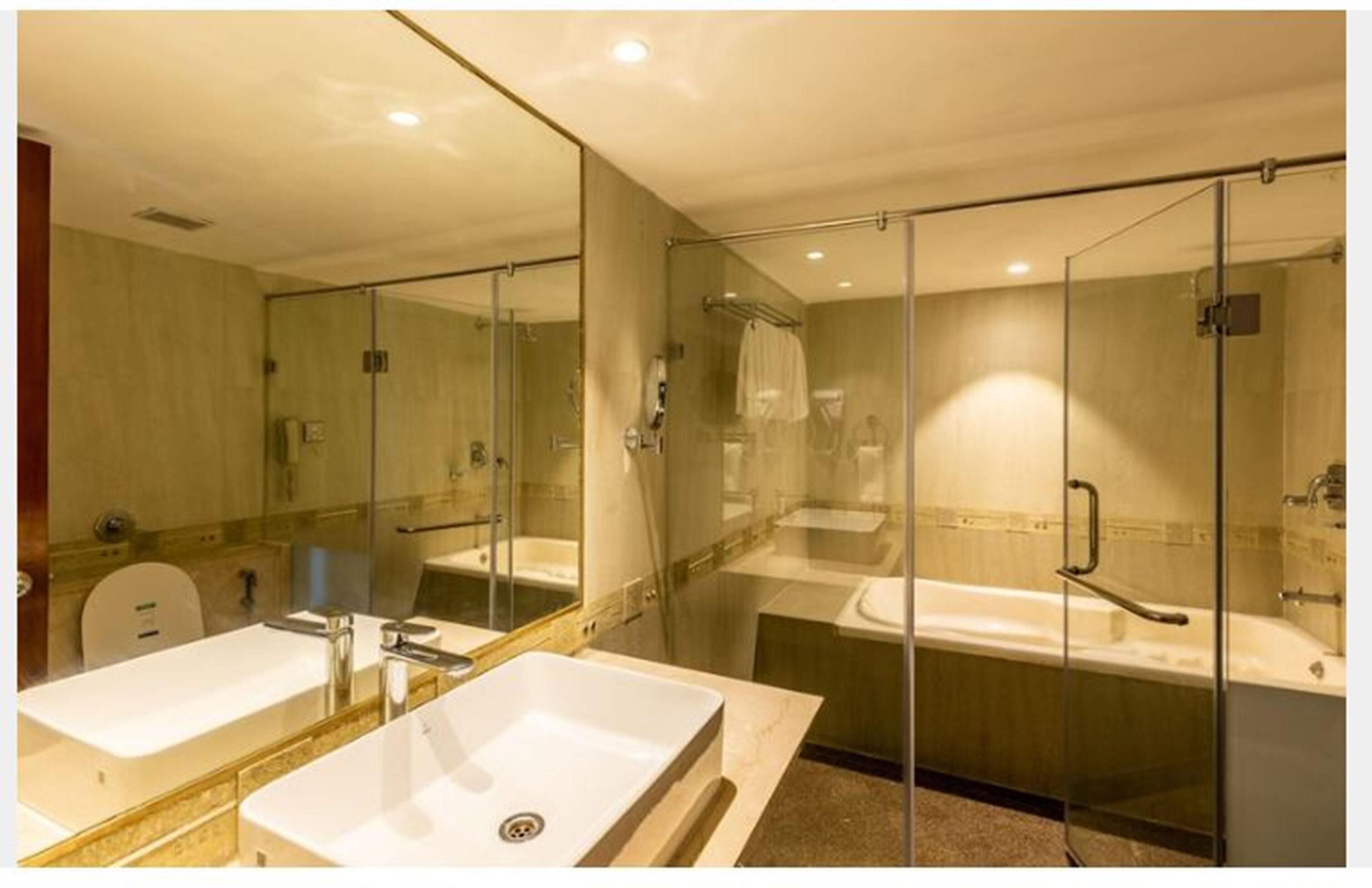 Sengetøy i egyptisk bomull, sengetøy av topp kvalitet og minibar