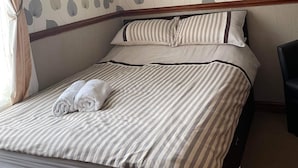 Unclassified image, 4 of 32, button - Roselea Hotel - St Chads (Blackpool)