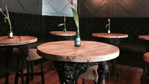 Serves breakfast, lunch, and dinner - The Southern Belle (Hove)