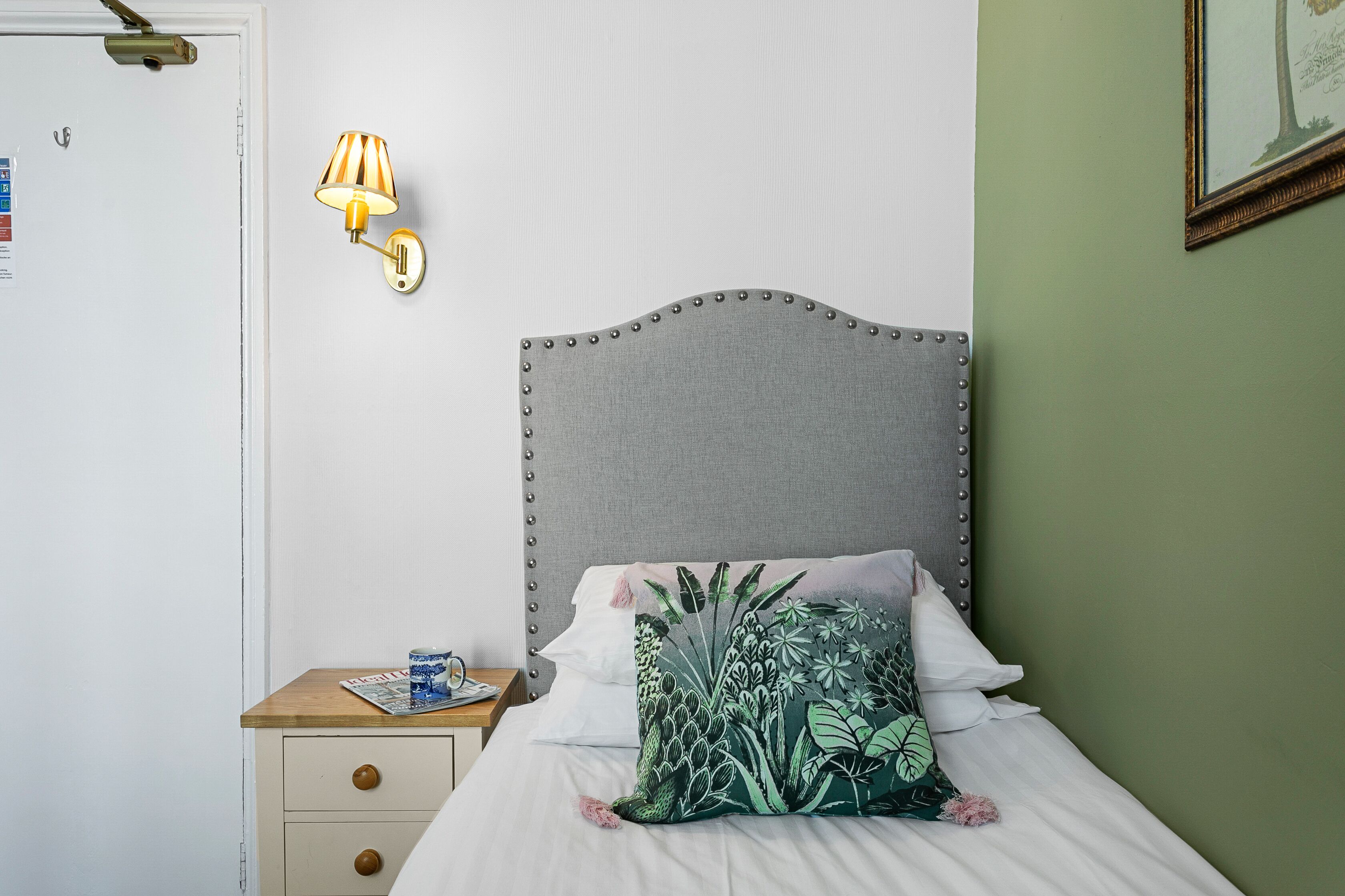 Literie de qualité supérieure, fer et planche à repasser, Wi-Fi gratuit