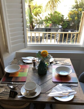 Dining - Southbank TOWN HOUSE (Torquay)