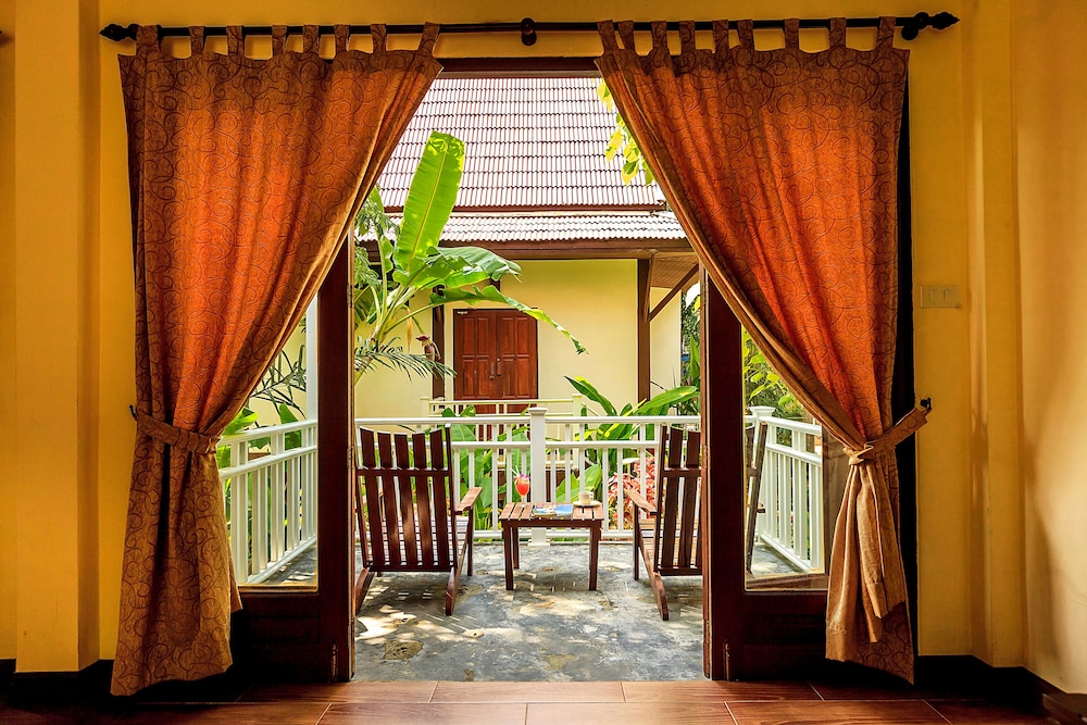 Lanta Klong Nin Beach Resort by null