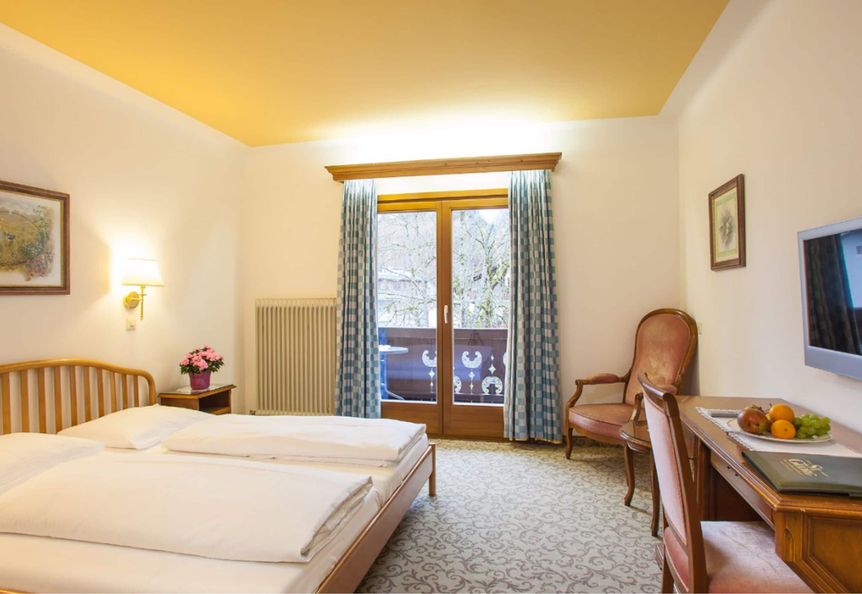 Doppelzimmer, Balkon | Minibar, Bügeleisen/Bügelbrett, kostenloses WLAN, Bettwäsche