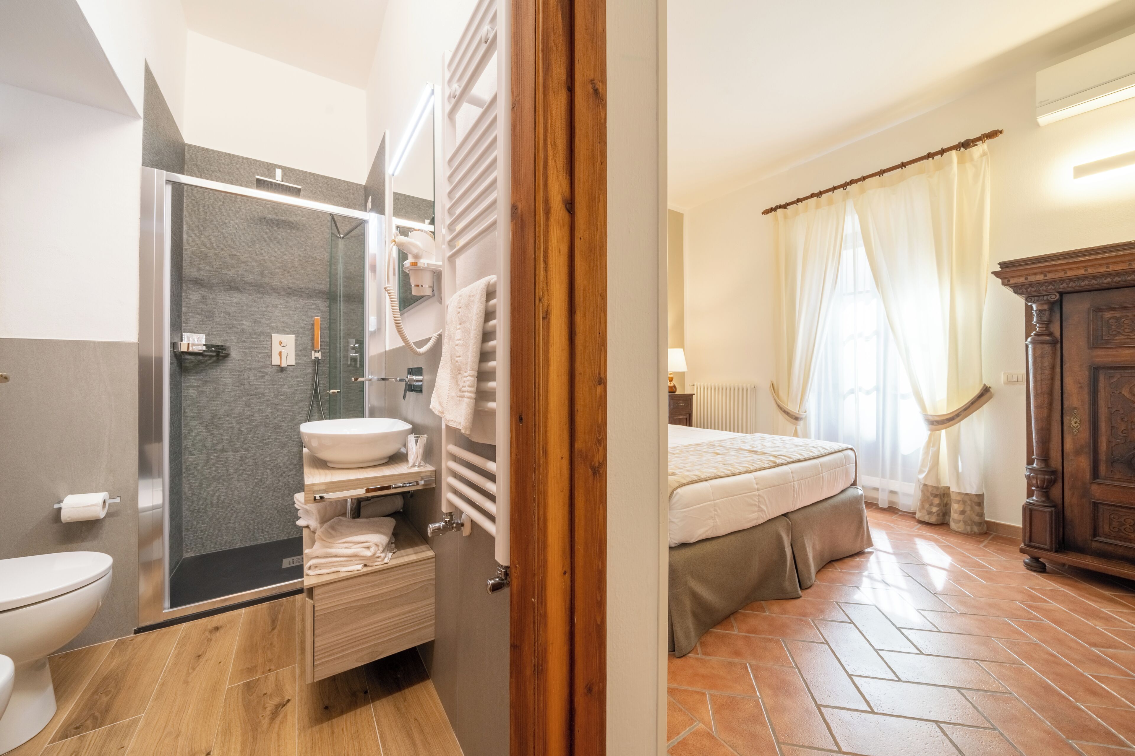 Chambre Standard, non-fumeur, balcon | Salle de bain