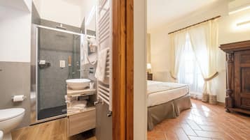 Chambre Standard, non-fumeur, balcon | Salle de bain