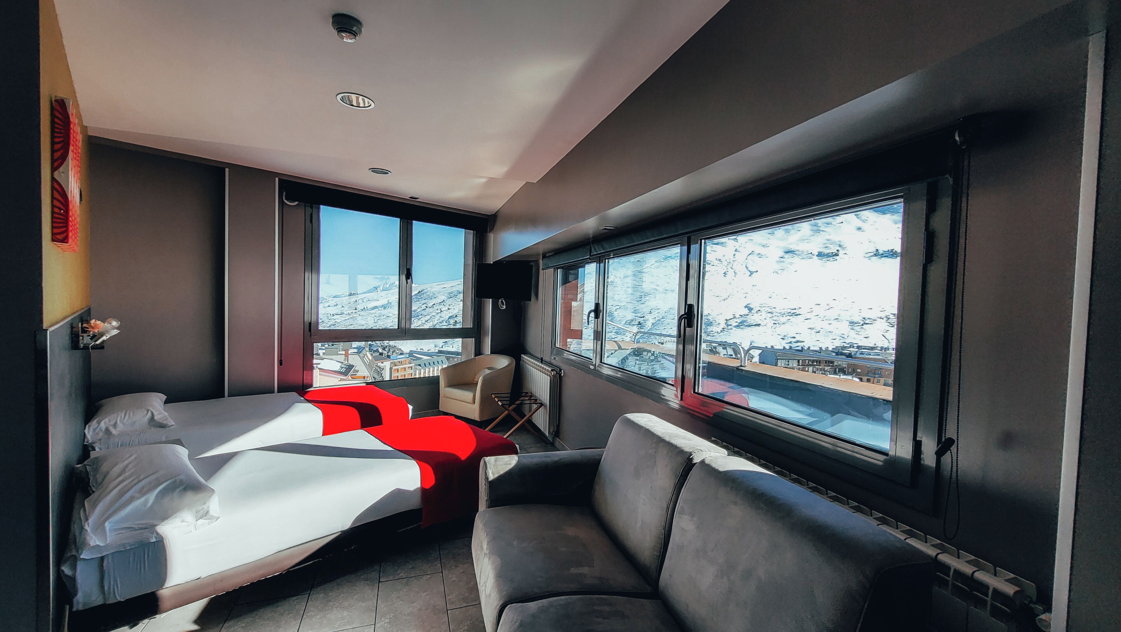 Apartamento, 1 habitación (4 pax) | Sala de estar | Televisión LCD de 72 cm con canales por cable