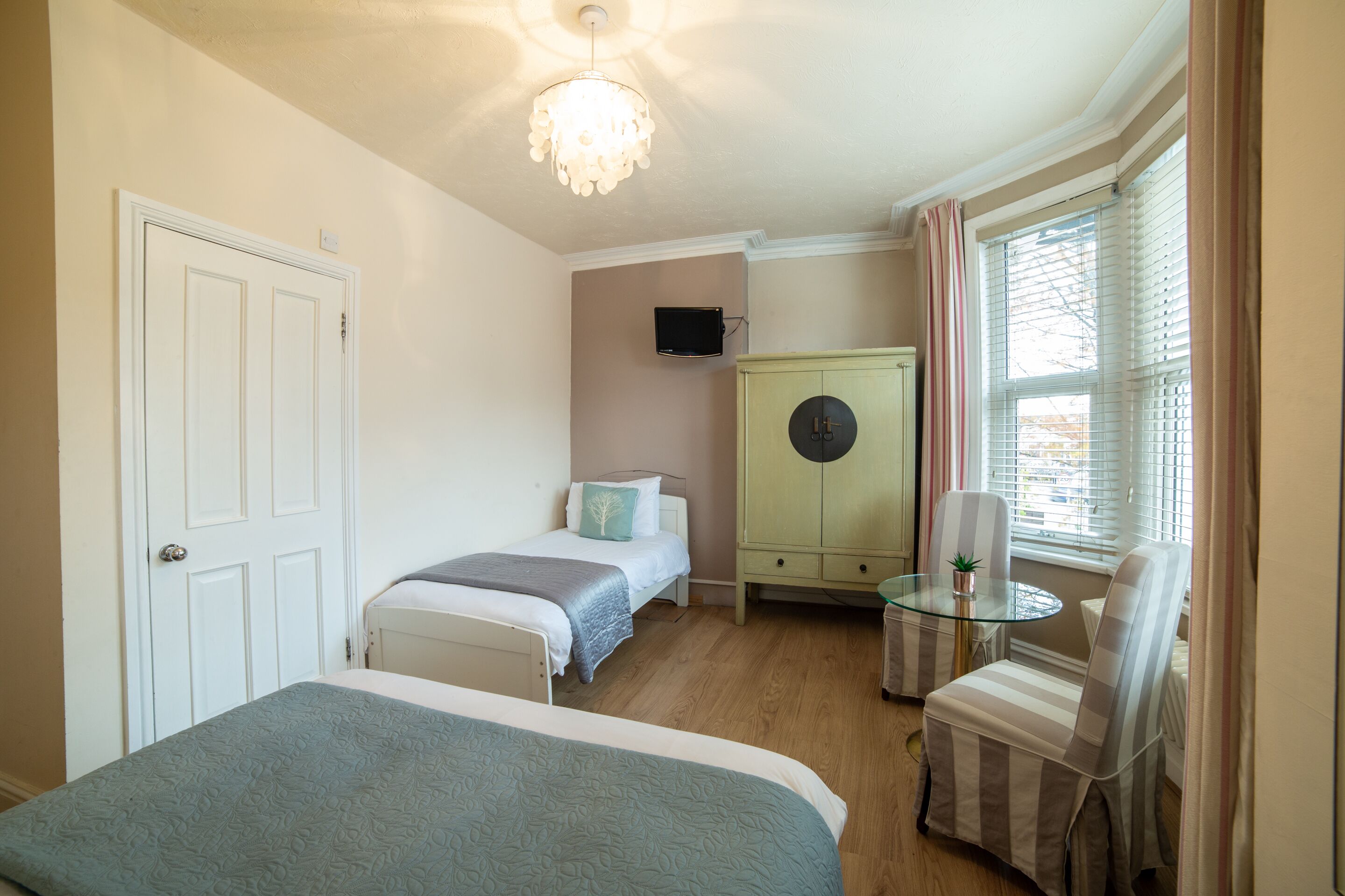 Photo - OYO Lina Guest House