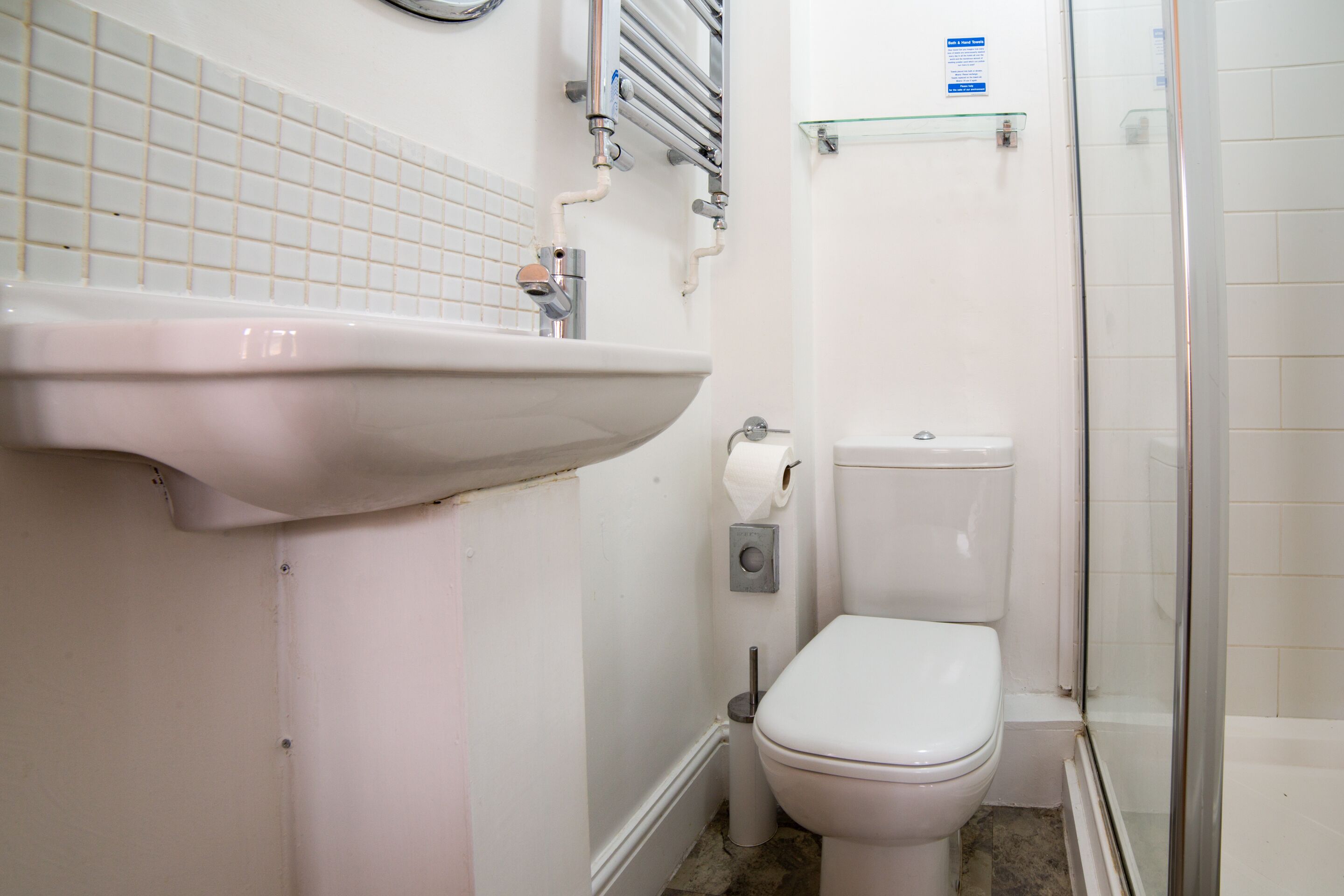 Foto - OYO Lina Guest House