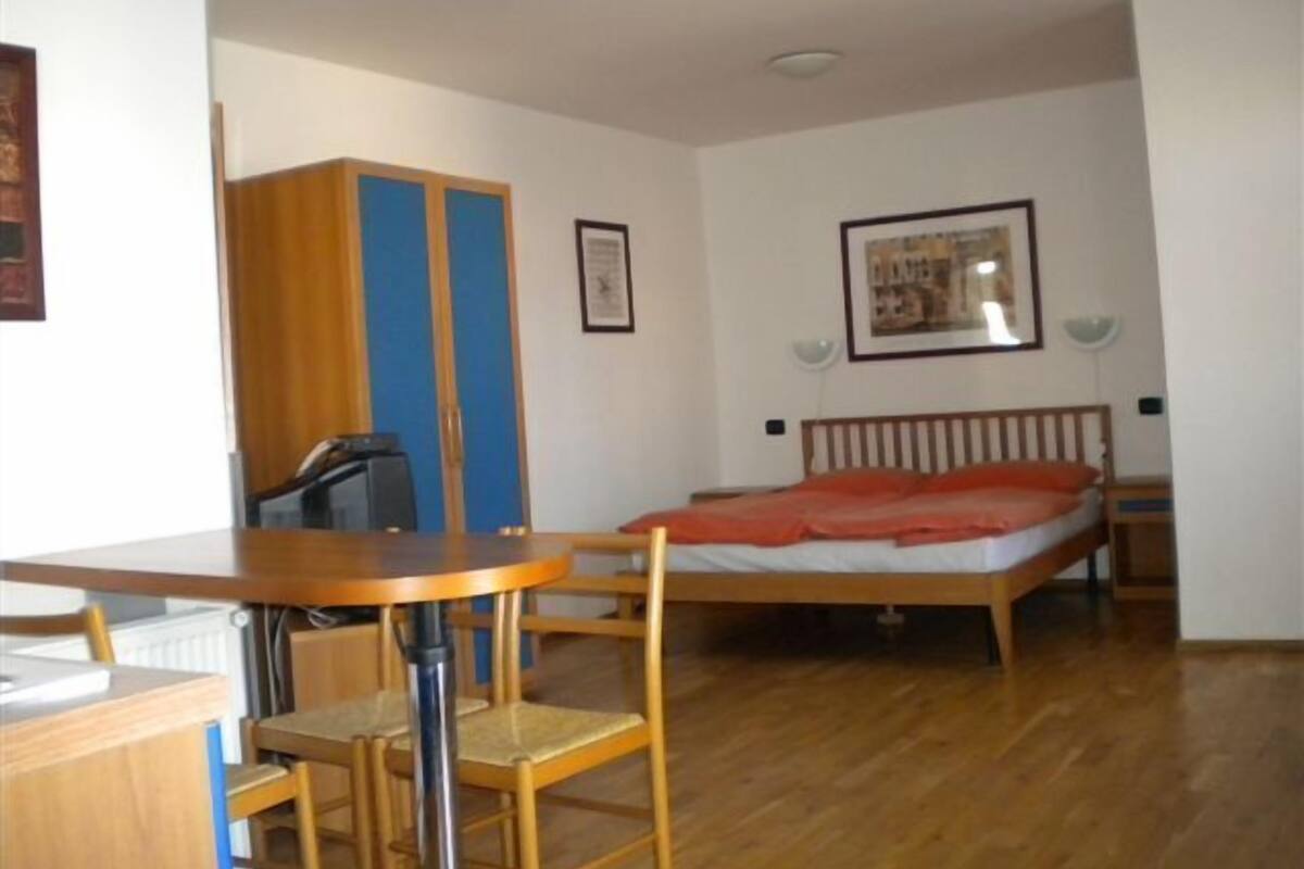 Apartment (2 Adults) | In-room safe, iron/ironing board (on request), cribs (free)