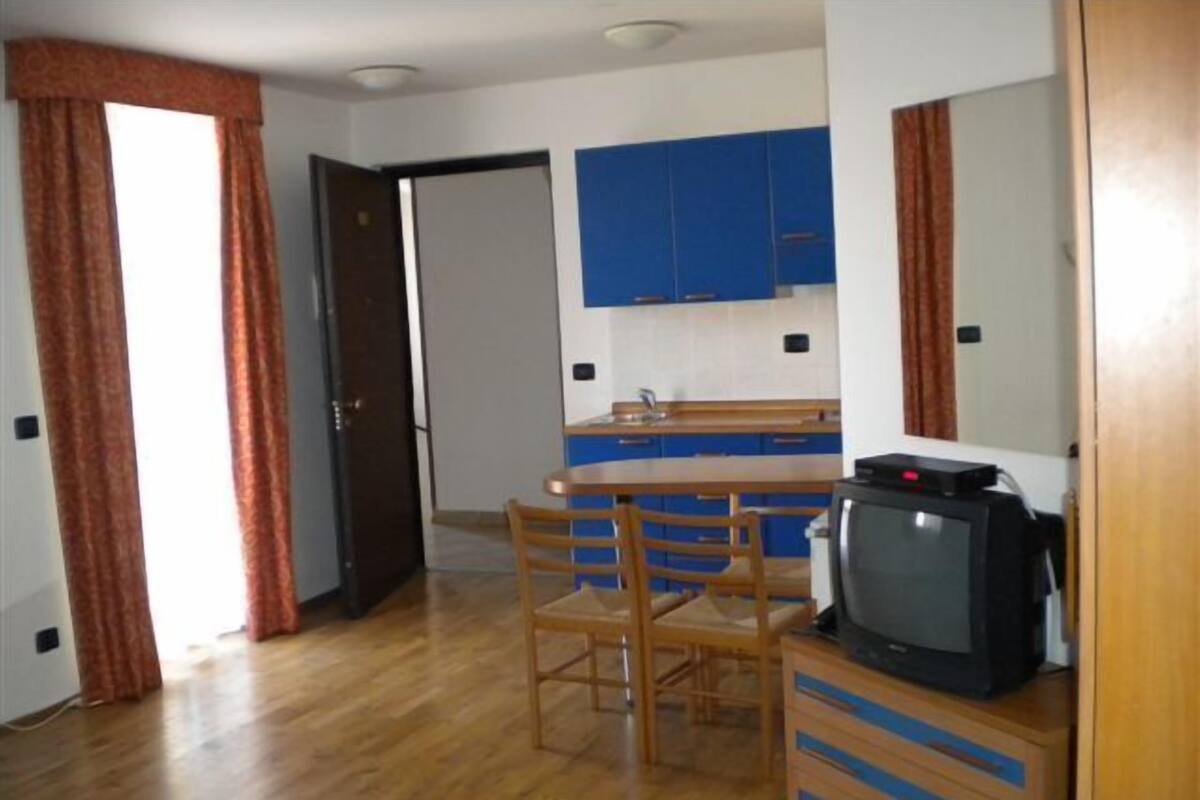 Apartment (3 Adults) | Living area | TV
