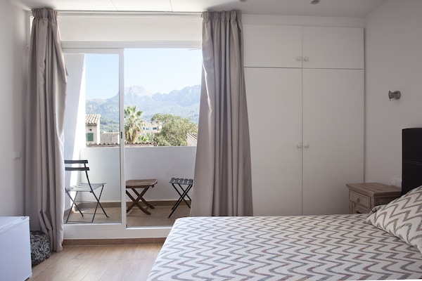 Cubrecamas, colchones con efecto memoria y minibar