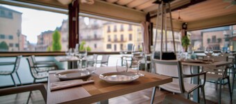 埃洛伊比耶索廣場飯店