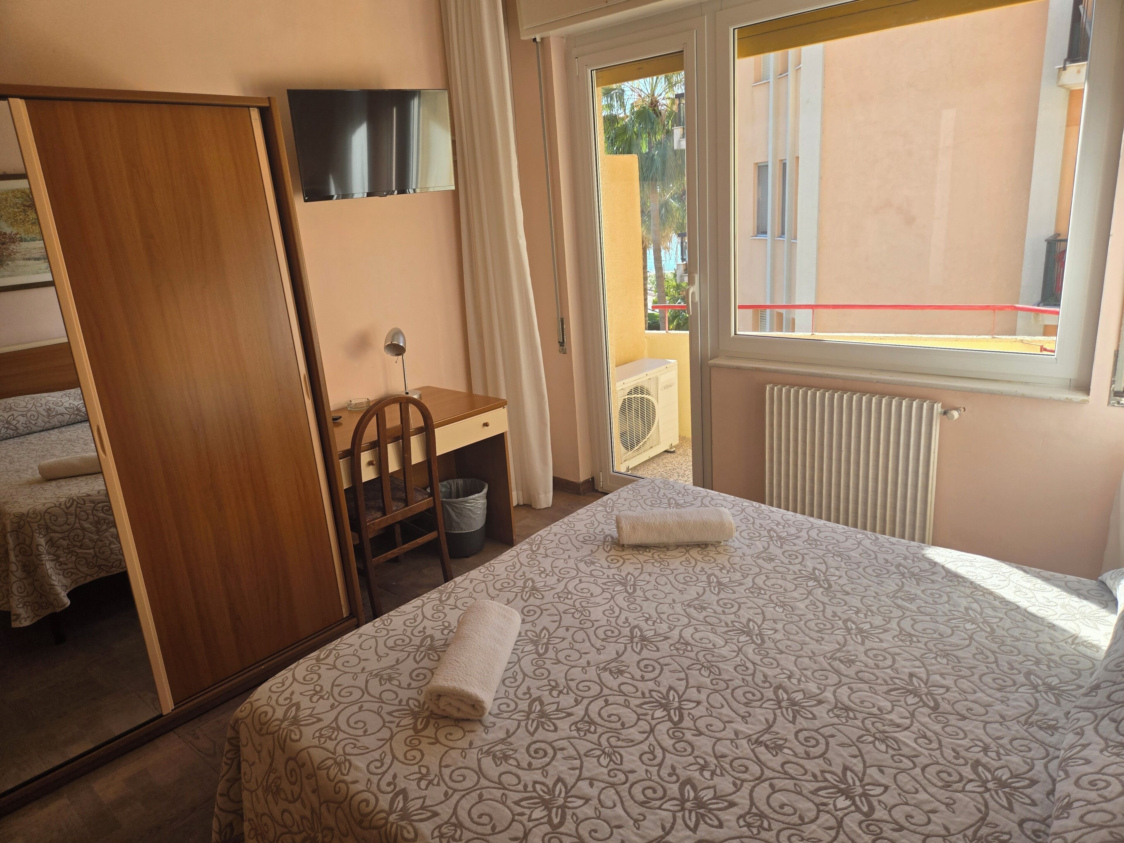 Double Room, Balcony