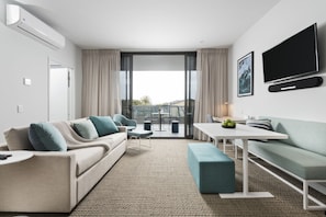 32-inch LCD TV with cable channels, TV, DVD player