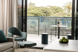Deluxe Apartment (1 King Bed or 2 Single Beds) | Balcony view