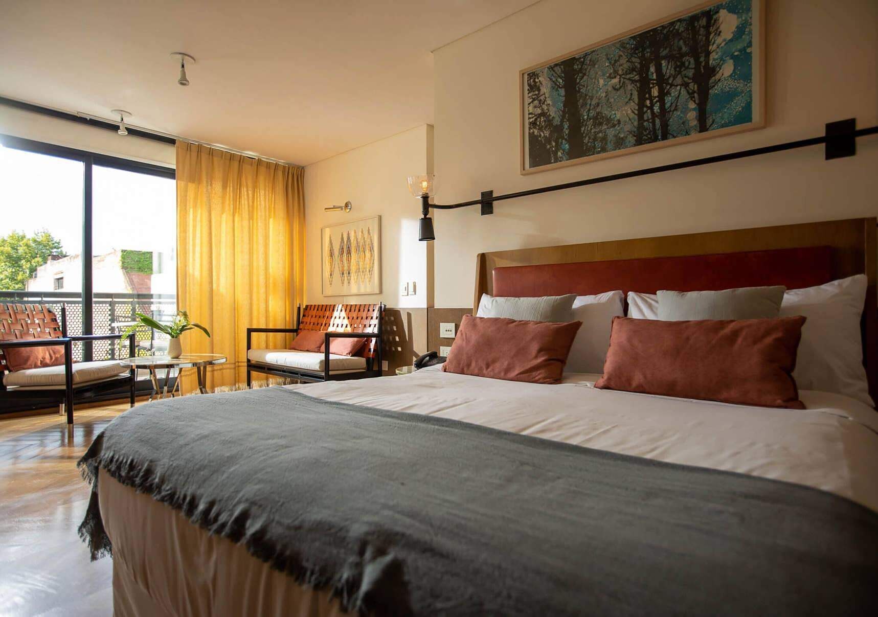 Premium bedding, down duvets, minibar, in-room safe