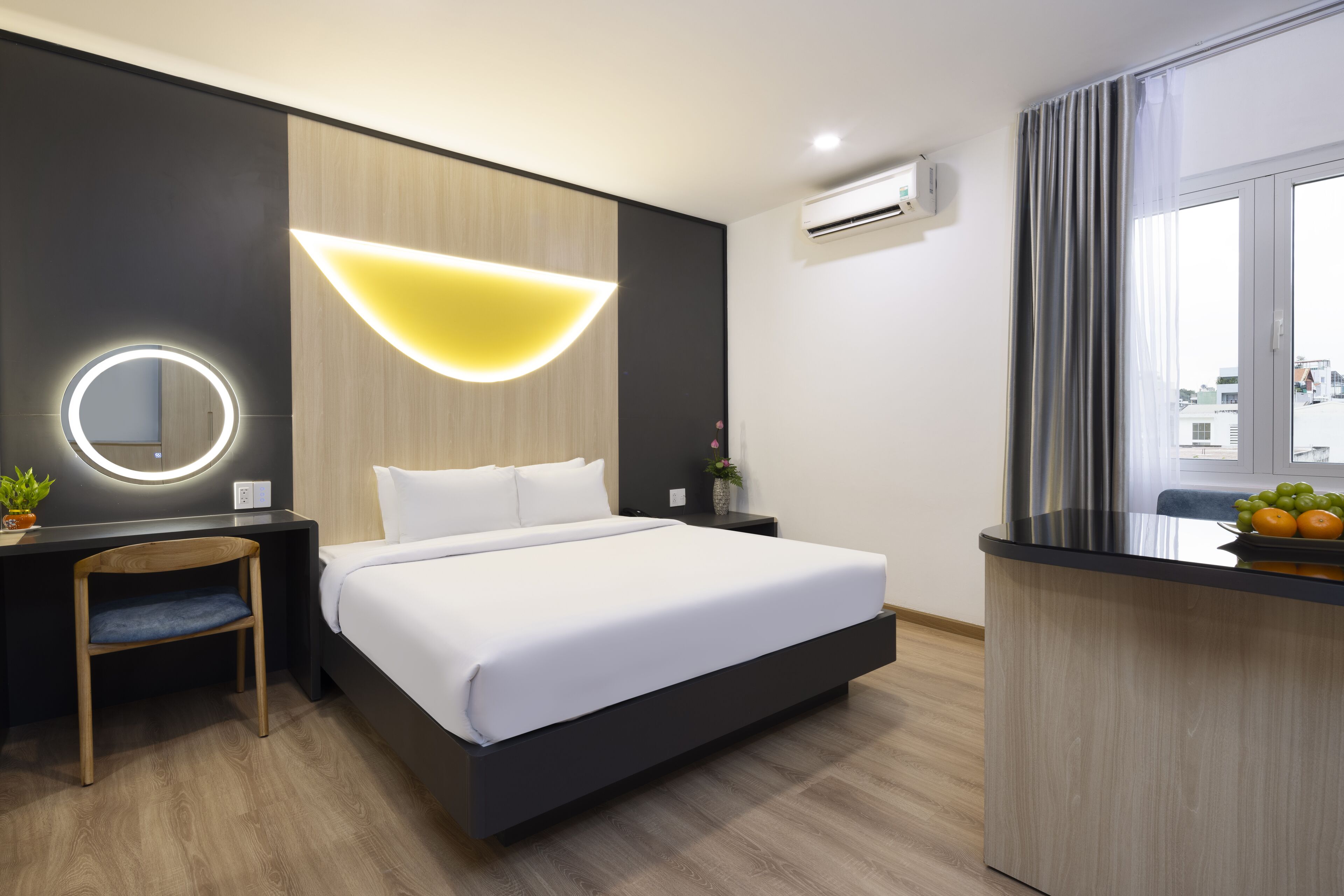 suite | 1 bedroom, minibar, in-room safe, desk