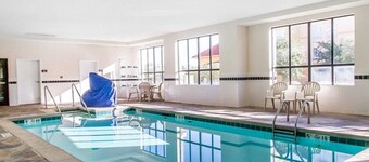 Spark by Hilton Shawnee