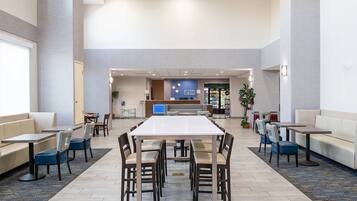 Free daily full breakfast