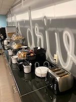 Café da manhã continental grátis todos os dias