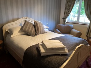 غرفة مزدوجة - بحمام داخل الغرفة - منظر للفناء (Dog Friendly )