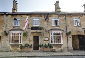 واجهة المنشأة