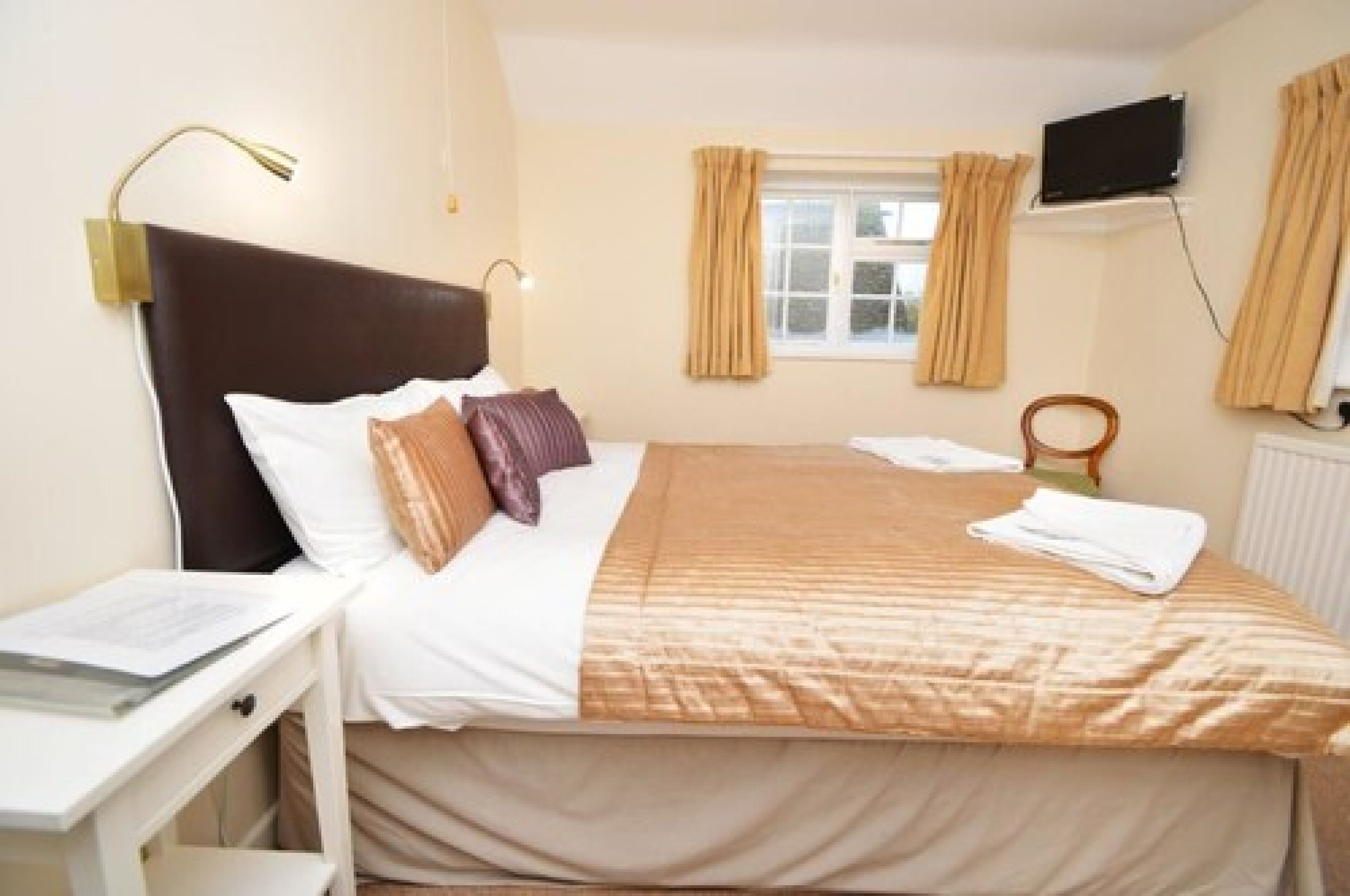 Iron/ironing board, travel crib, rollaway beds, free WiFi