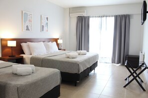 Suite (Triple) | Ropa de cama de alta calidad y edredones de plumas