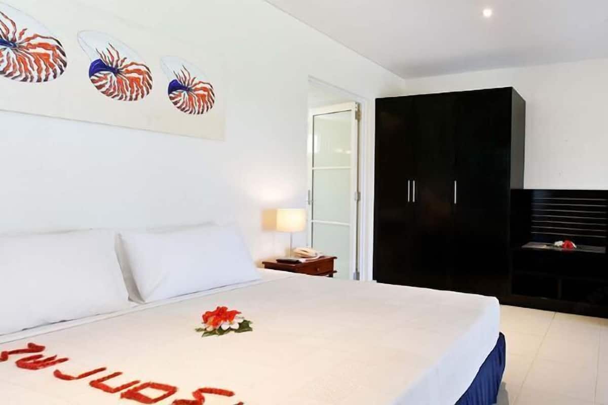 Literie de qualité supérieure, surmatelas, minibar