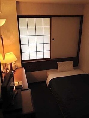 Een strijkplank/strijkijzer, gratis wifi