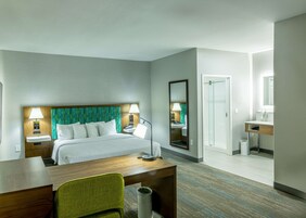 Suite estudio, 1 cama de matrimonio grande | Ropa de cama hipoalergénica y edredones de plumas