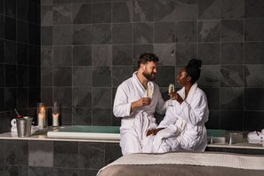 Behandlungsräume für Paare, Dampfbad, Körperbehandlungen