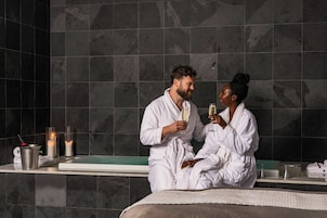 Salas de tratamiento para parejas, baño turco, tratamientos corporales