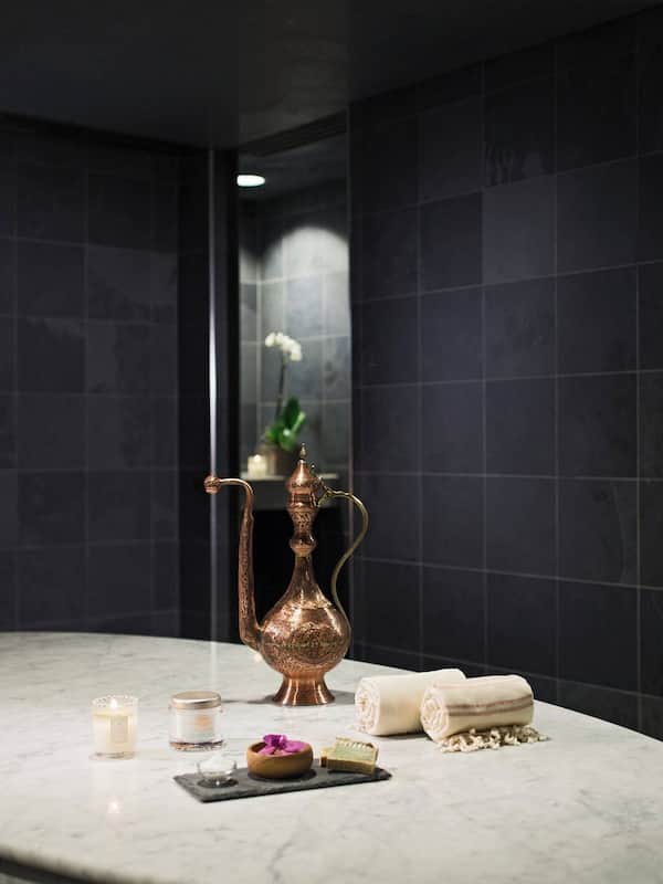 Couples treatment rooms, steam room, body treatments
