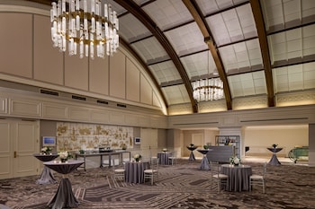 Banquet hall at JW Marriott Chicago