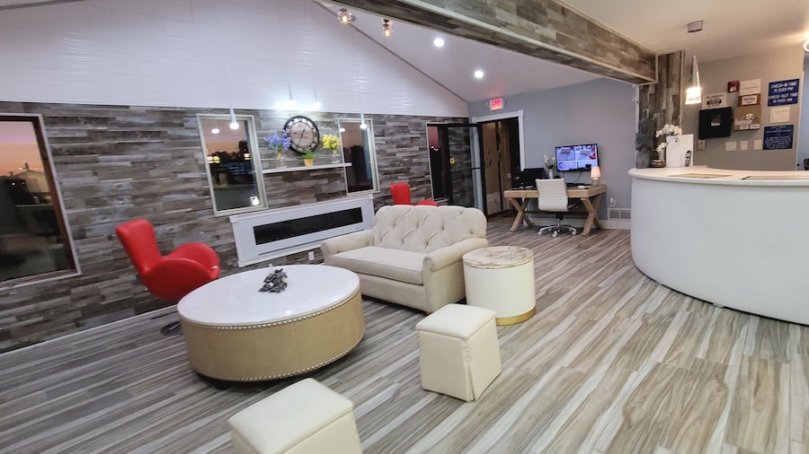 Dragonfly Inn and Suites